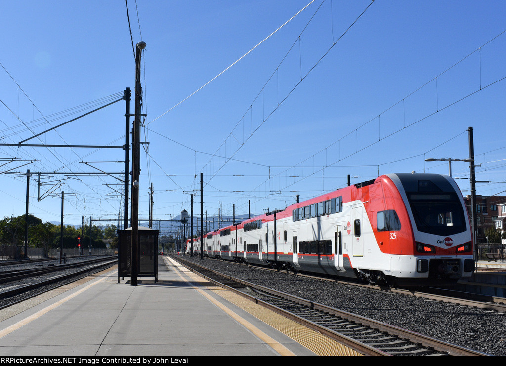 Caltrain Stadler KISS MU Car # 325 trails on Caltrain # 606 heading to Tamien Station